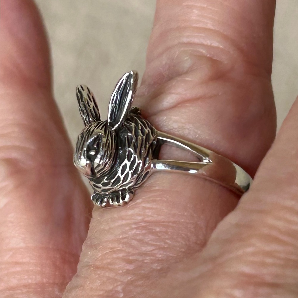 925 Sterling Silver Hand-Crafted Rabbit Ring - Picture 5 of 11